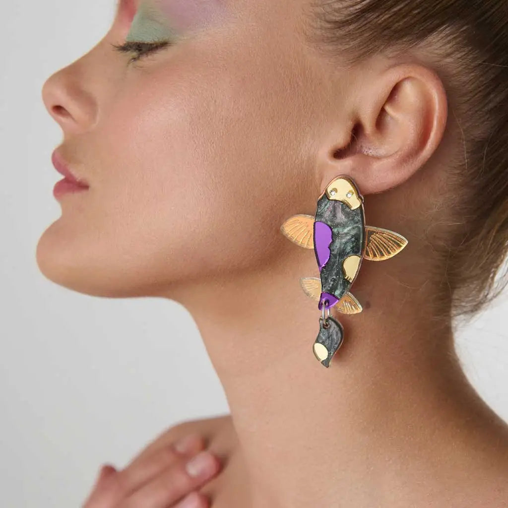 Zwarte Koi-vis oorbellen