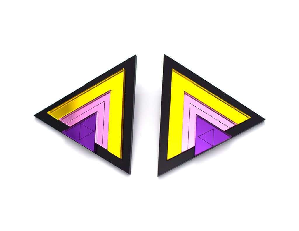 R Line earrings
