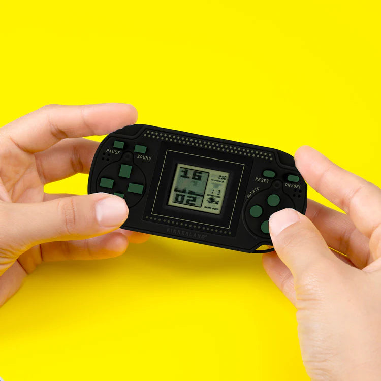 Retro Arcade Game - Dark Edition