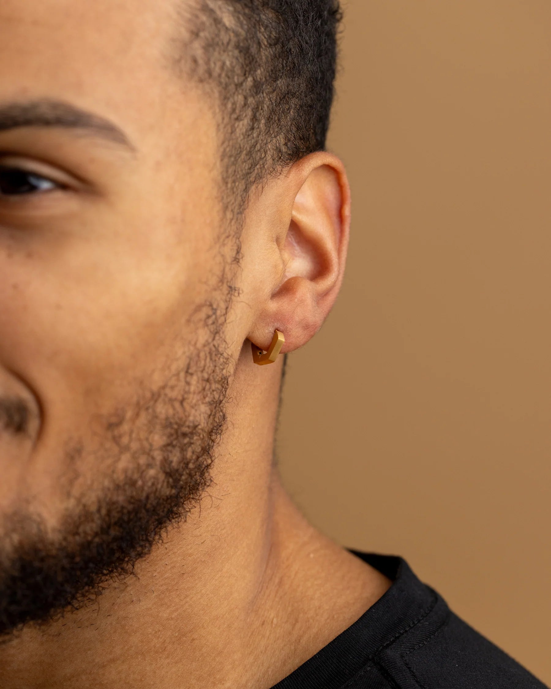 Boucle d'oreille Hexagonale en Titane Dexter
