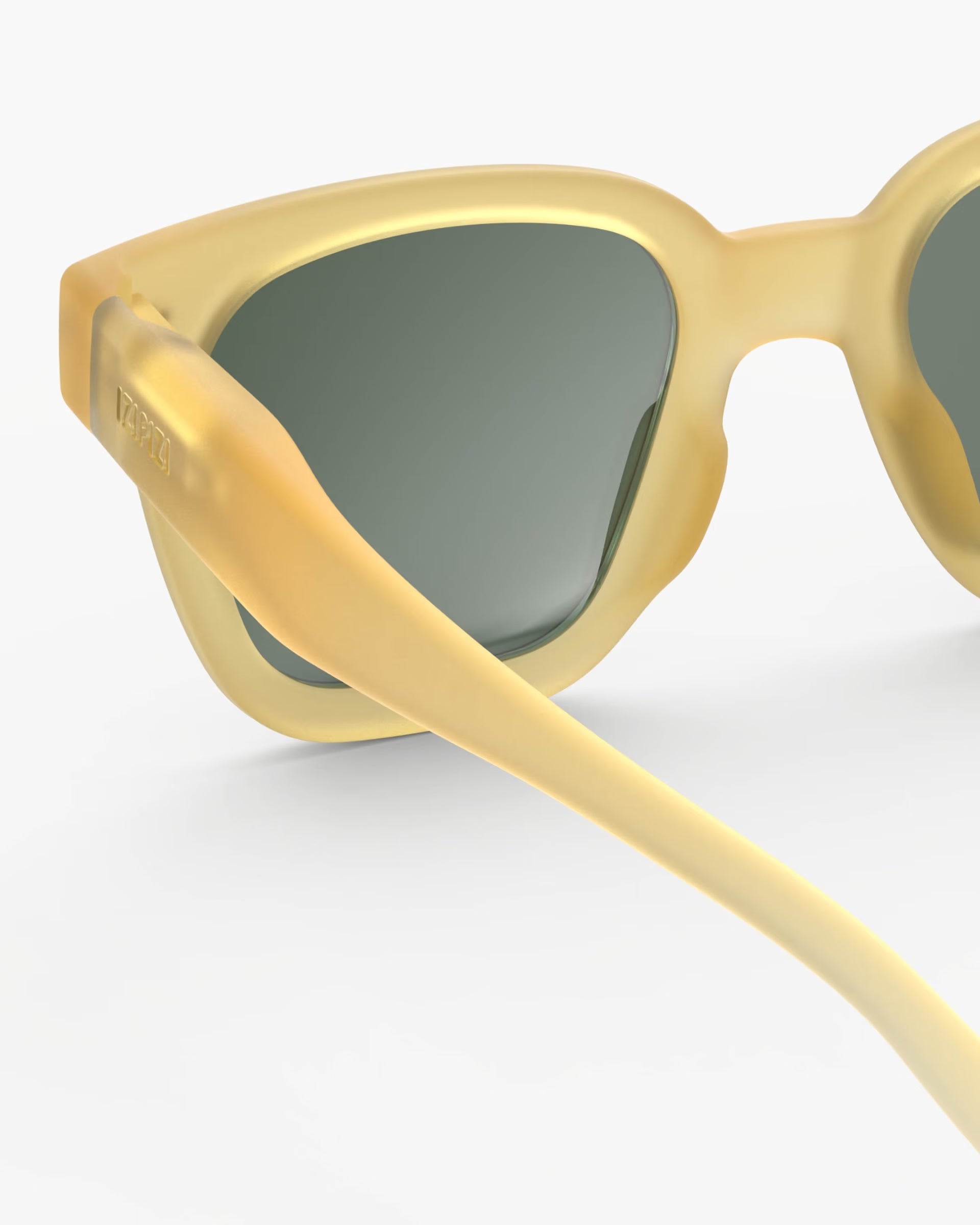 Jr. Beta Yellow Junior Sunglasses #Road Yellow Honey 7-11 years - Izipizi