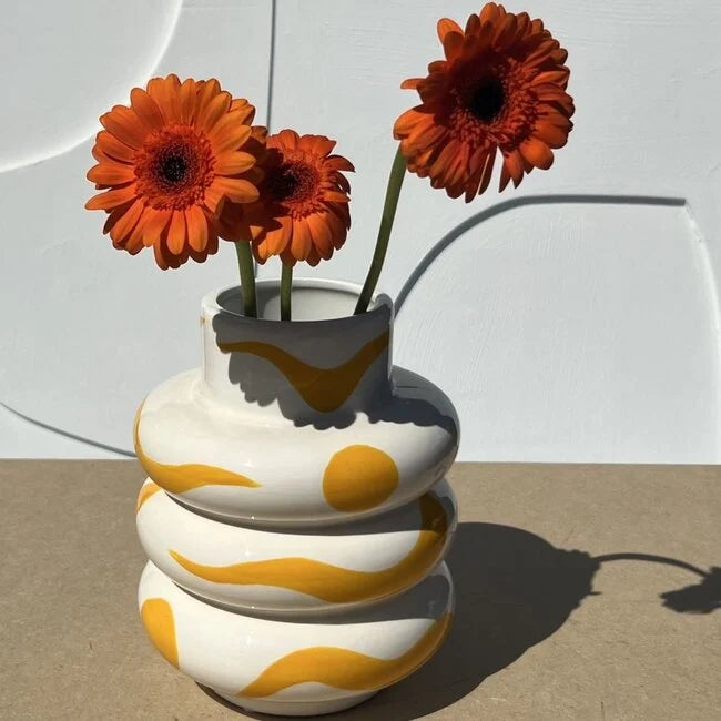 Mariposa Vase - Sol y Sombra