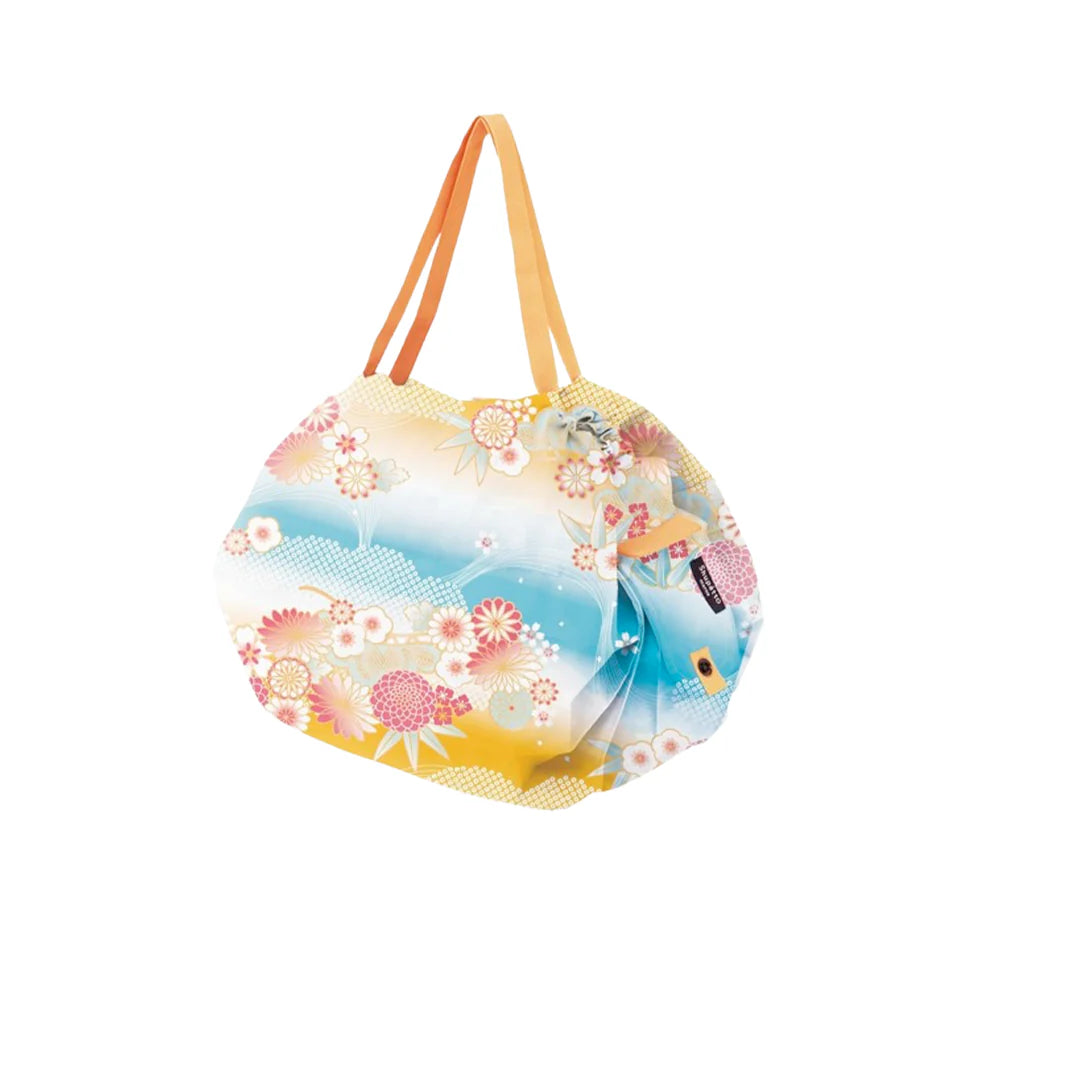 One-pull foldable bag - L Nagare Gumo