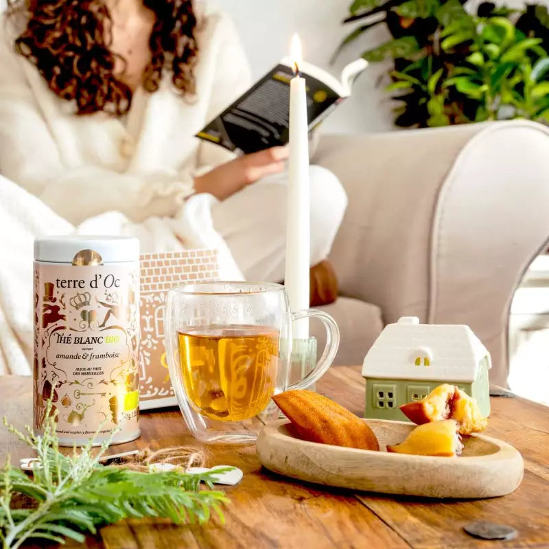 Christmas White Tea - Almond and Raspberry