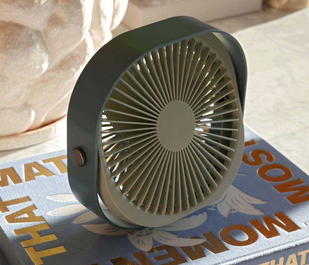 JZCreater Mini ventilateur de bureau USB, portable, 3 vitesses JZCreater Mini ventilateur de bureau USB, portable, 3 vitesses