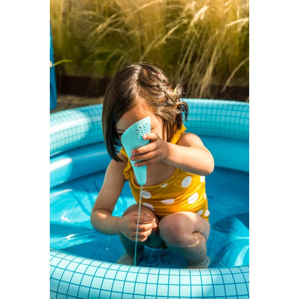 Cuppi Ocean et balle rouge